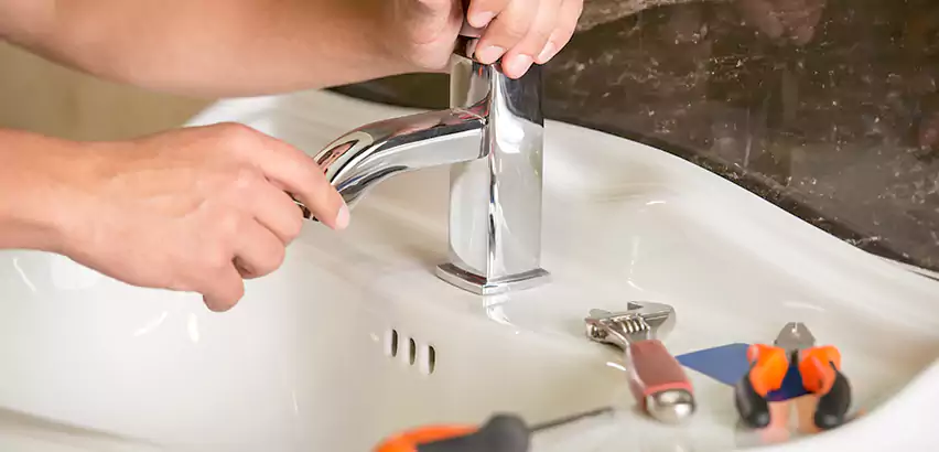 Bathtub Faucet Replacement in Cutler Bay